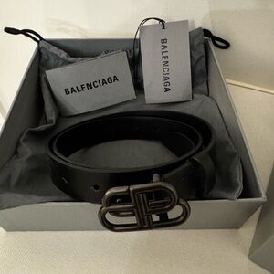 Balenciaga BB logo leather belt